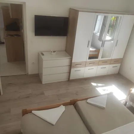 Silver Shade Apartment